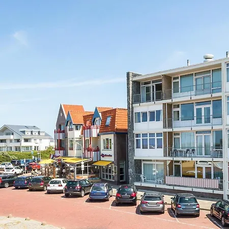 Aan Zee Appartement *